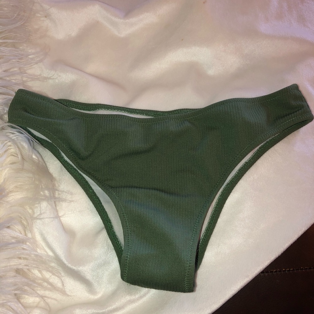 Swim bottoms